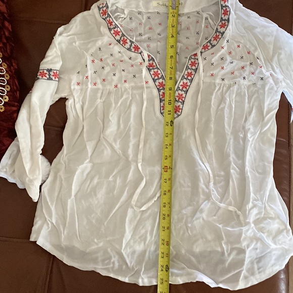 White Boho Embroidered Top Long Sleeve Size 1X - Picture 4 of 12